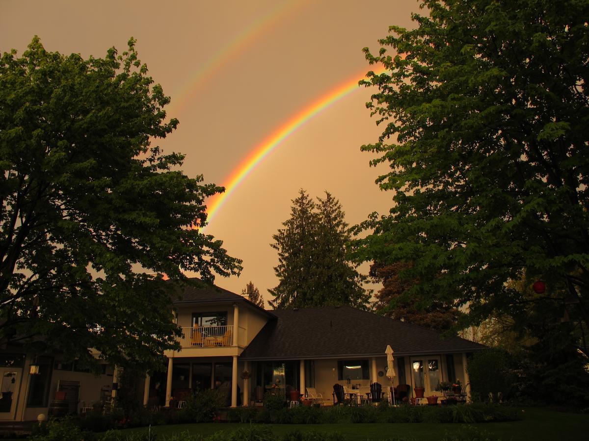Lakeshore B&B Kelowna Esterno foto