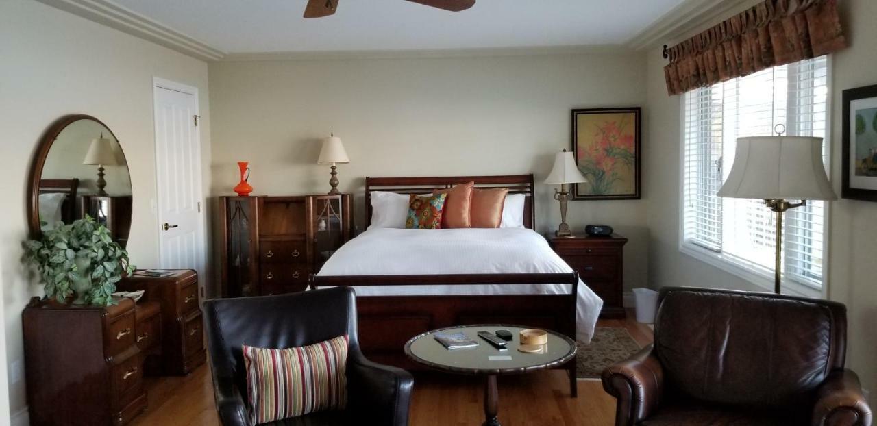 Lakeshore B&B Kelowna Esterno foto